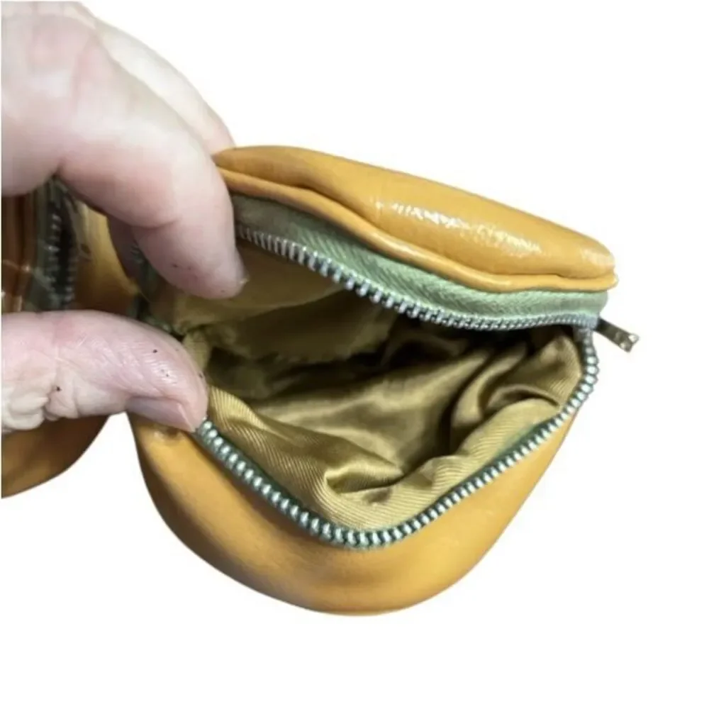 Vintage Nesting Zipper Pouches Set of 3 Tan Faux Leather Coin Purse Cosmetic